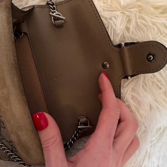 Authentic Gucci Beige Monogram Women's Bag - Picture 8 of 15